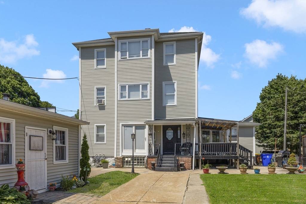 Fall River, MA 02721,506 Snell  St