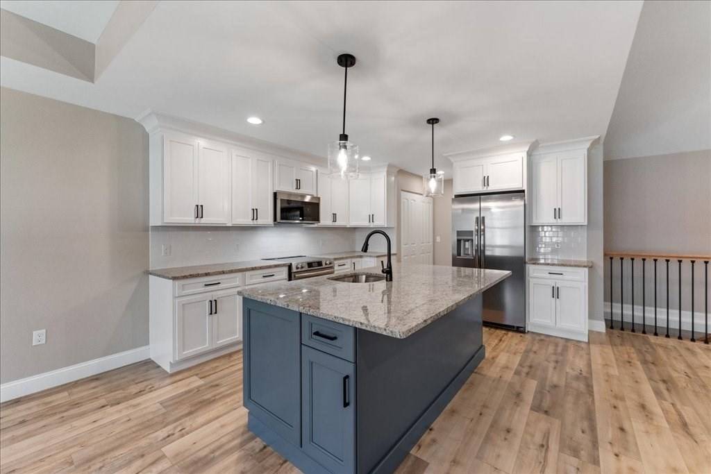 Easthampton, MA 01027,6 Nicols Way #6