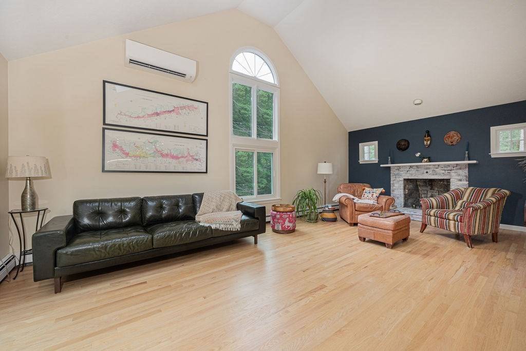 29 Wyndemere Ct Plymouth, MA 02360