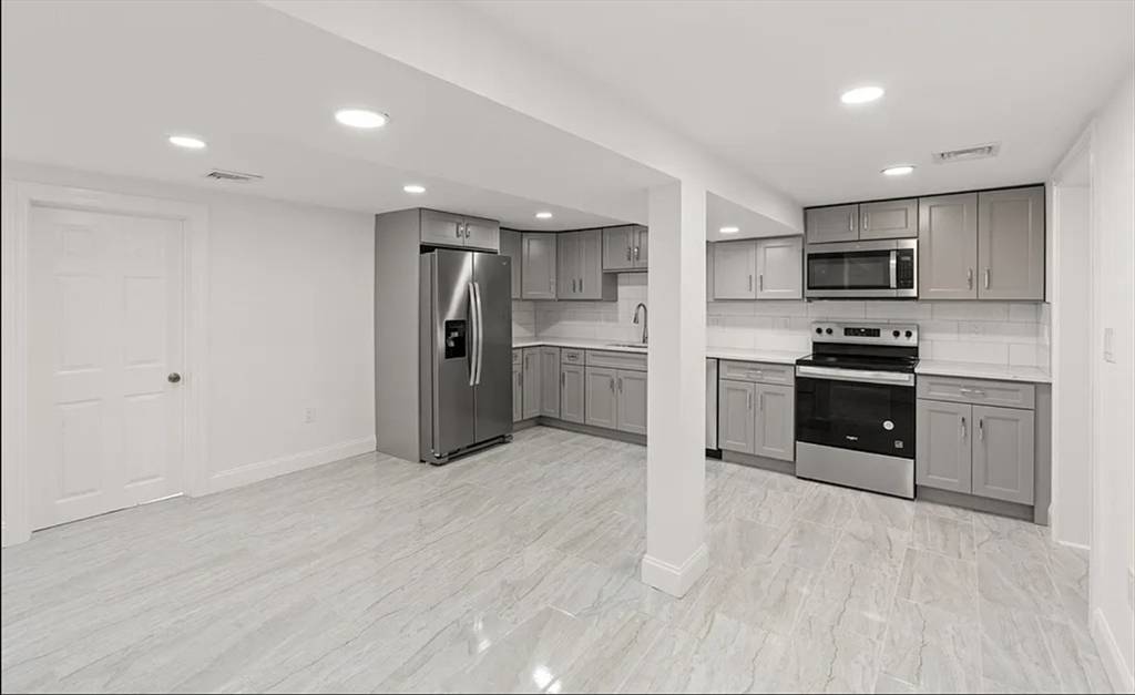 Revere, MA 02151,320 Malden St. #1