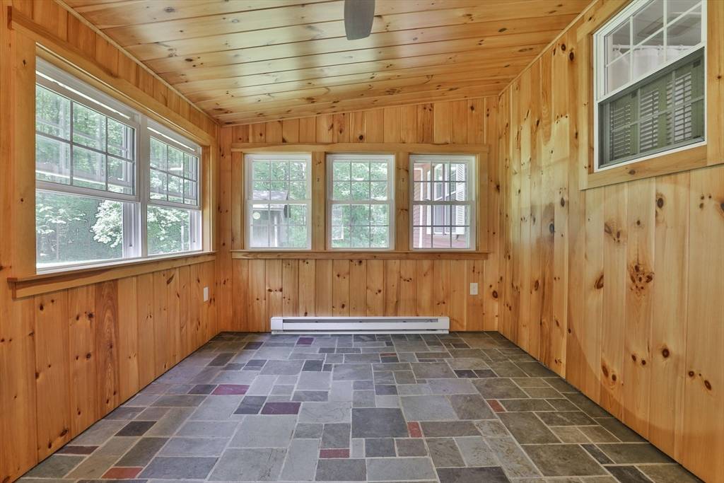 589 Turnpike Ashby, MA 01431