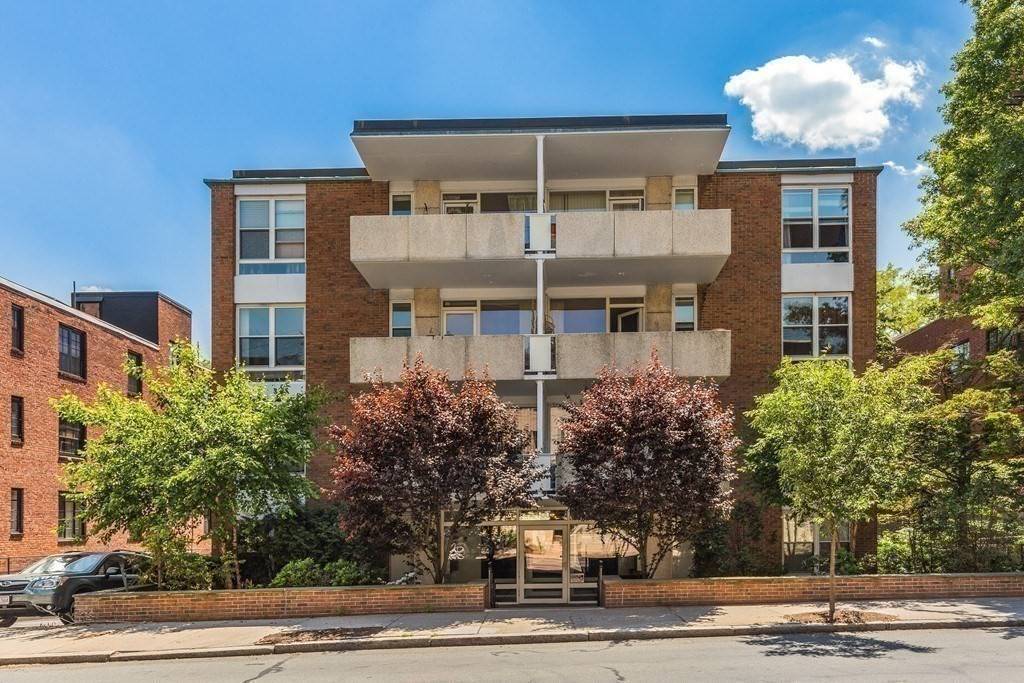 Brookline, MA 02446,100 Marion #33