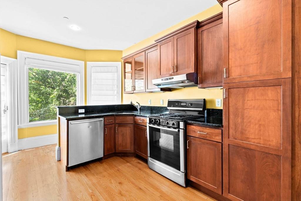 41 Cushing Ave #1 Boston, MA 02125
