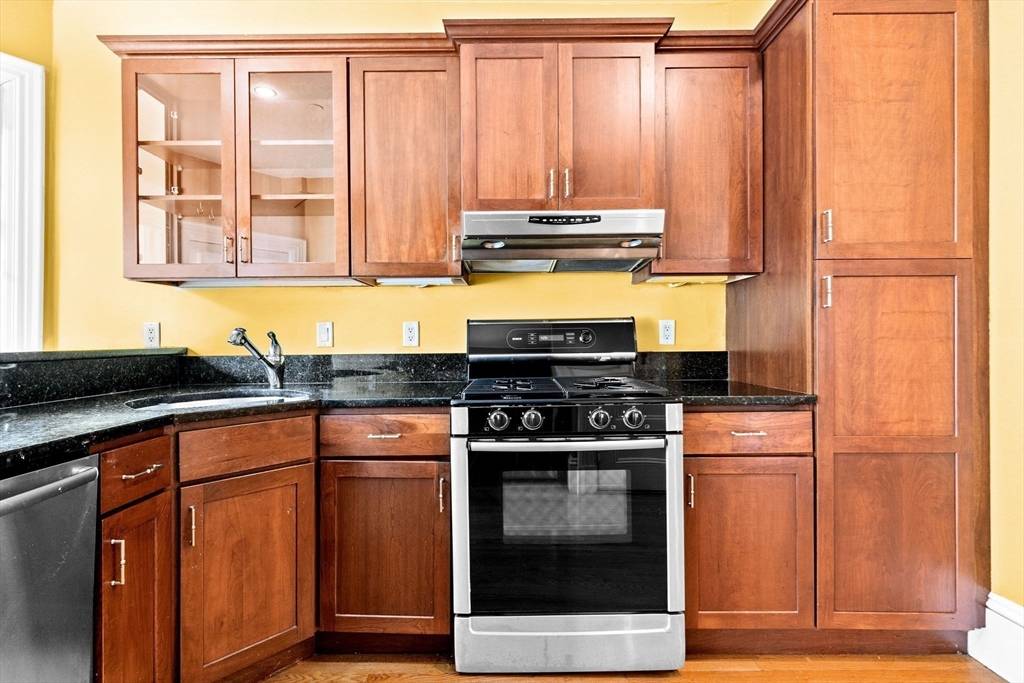 41 Cushing Ave #1 Boston, MA 02125