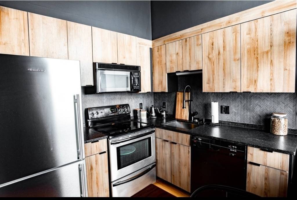 Boston, MA 02127,320 West Second #403