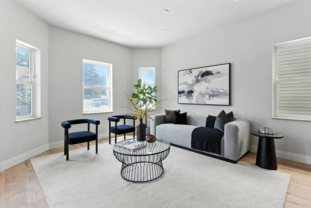 34 Woodford St #2 Boston, MA 02125