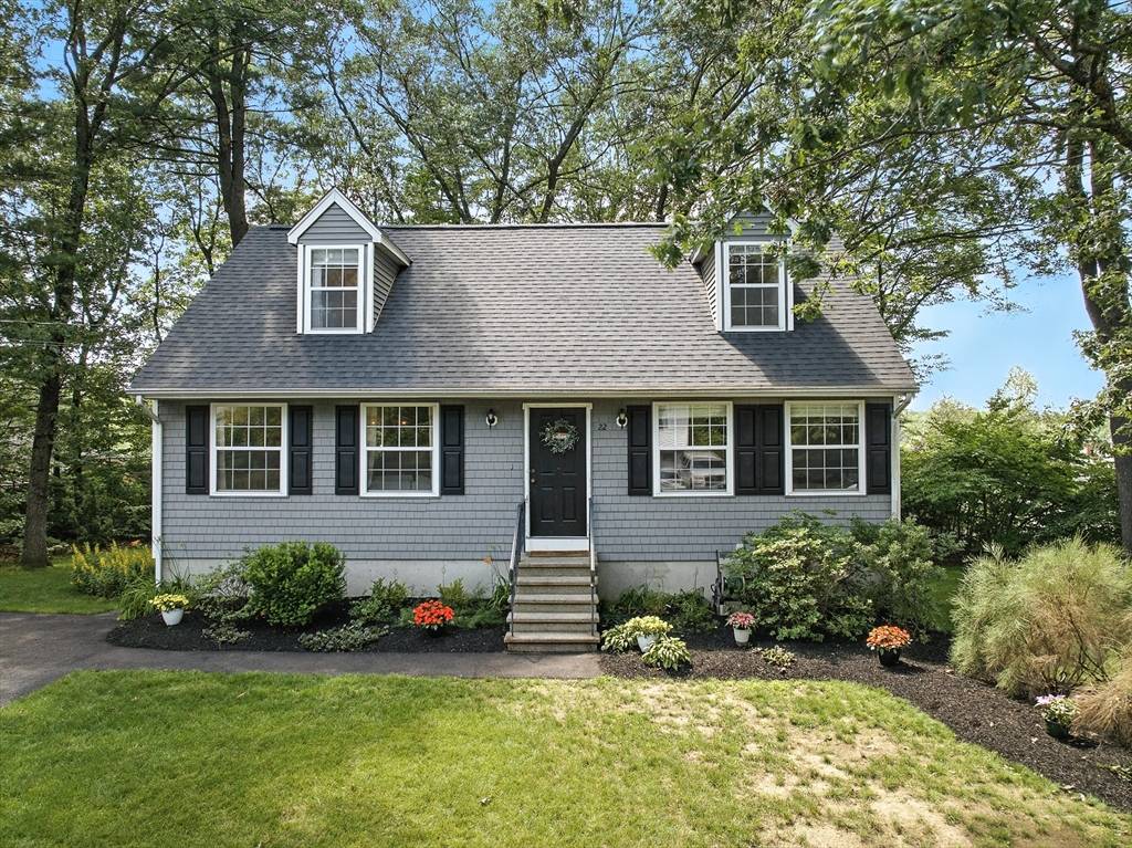 Hudson, MA 01749,22 Dean St
