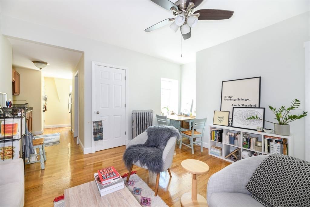 Somerville, MA 02143,49 Laurel St #3