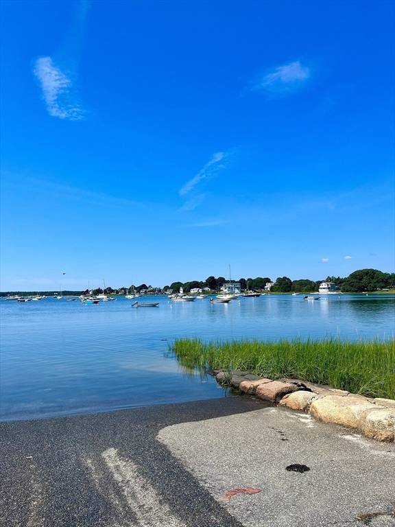 34 Kenwood Rd Bourne, MA 02559