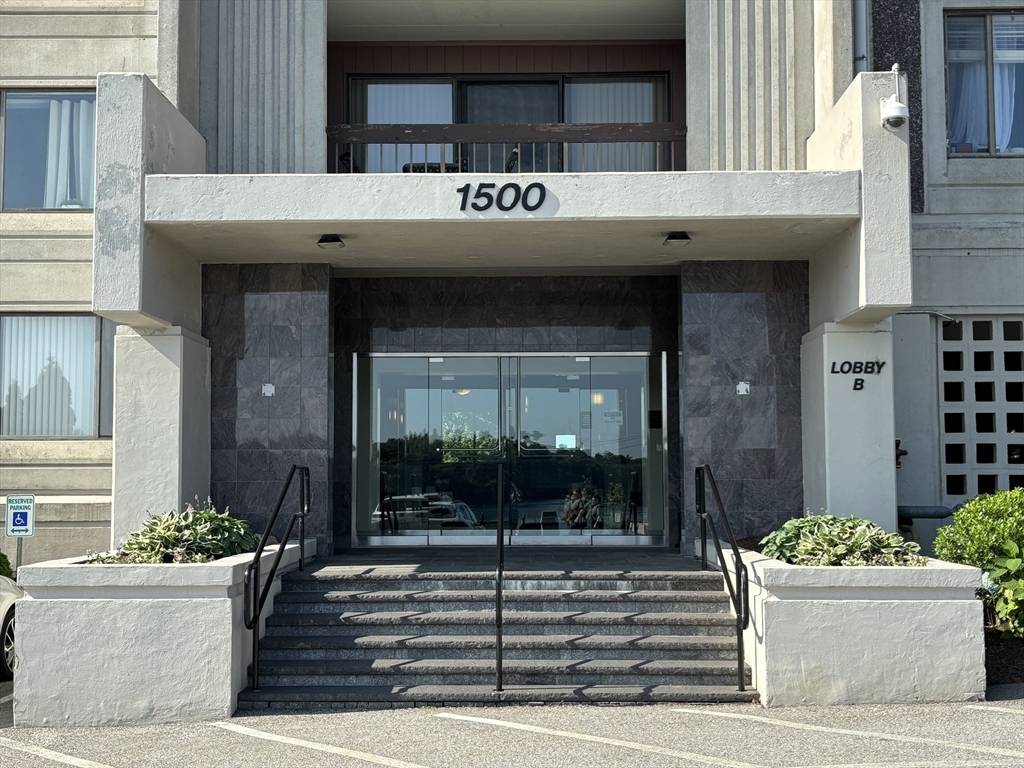 Framingham, MA 01702,1500 Worcester Rd #517