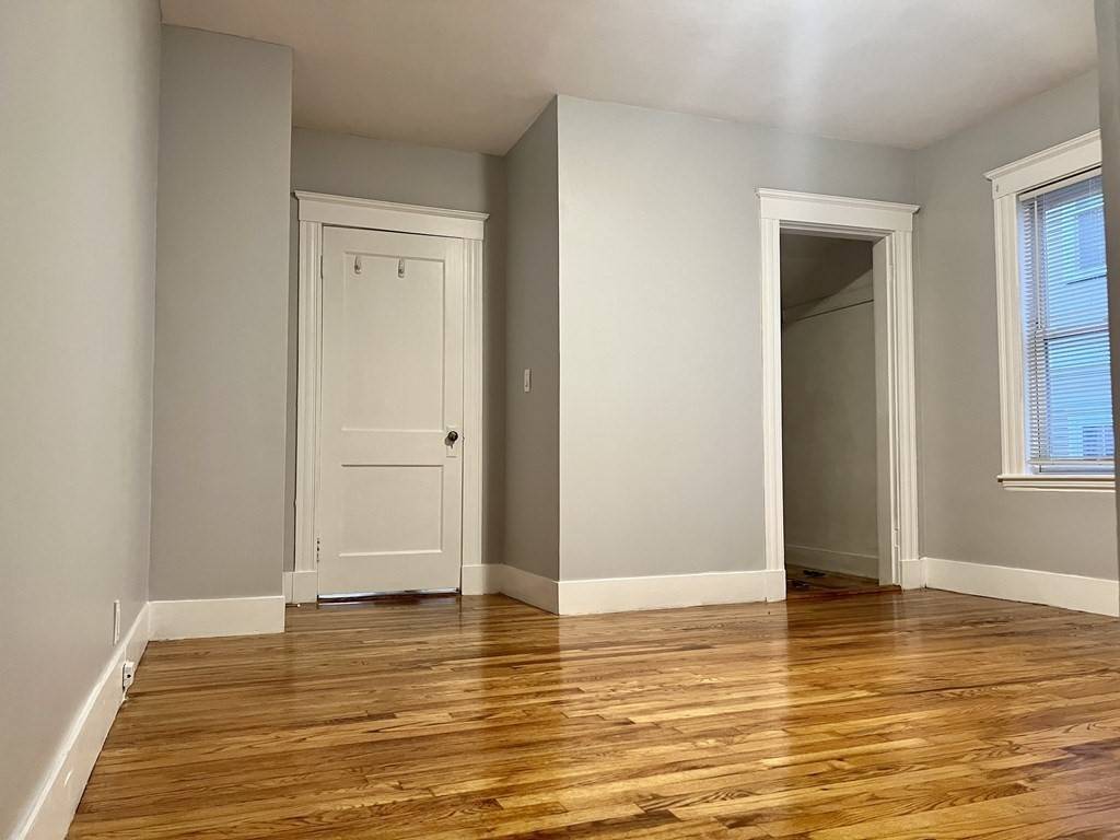 Swampscott, MA 01907,104-106 Burrill Street #1
