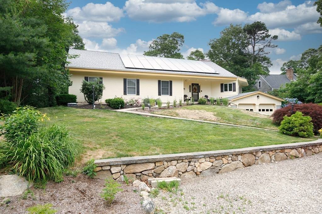 Falmouth, MA 02540,106 Ambleside Dr