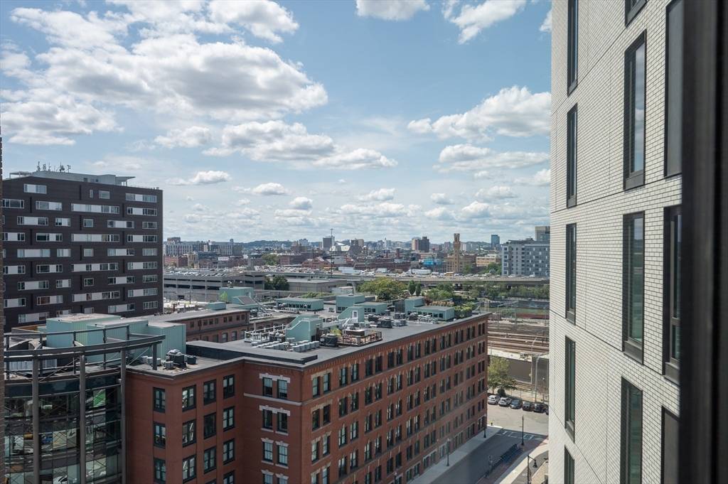 Boston, MA 02127,14 West Broadway #10D