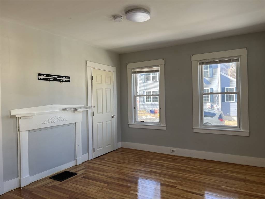 Fitchburg, MA 01420,28 Maple St