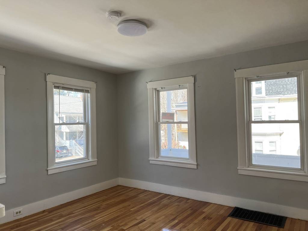 Fitchburg, MA 01420,28 Maple St