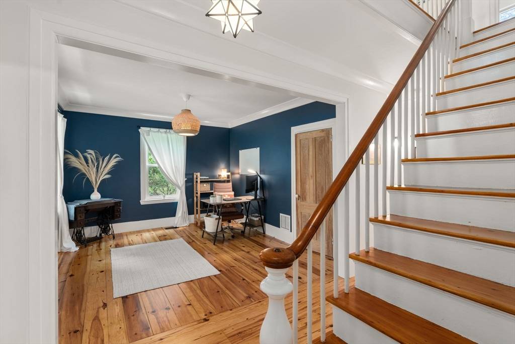 Northborough, MA 01532,347 Whitney St