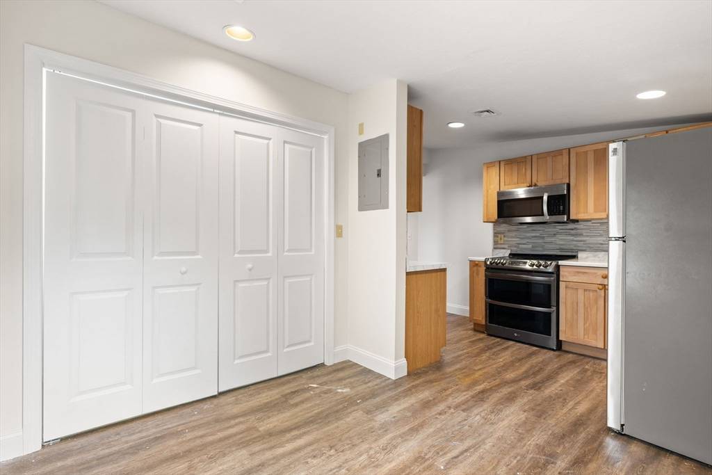 Easton, MA 02375,617 Washington #2