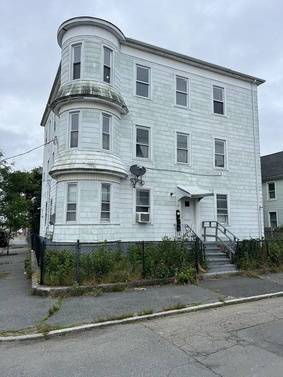 New Bedford, MA 02744,49 Division St #2