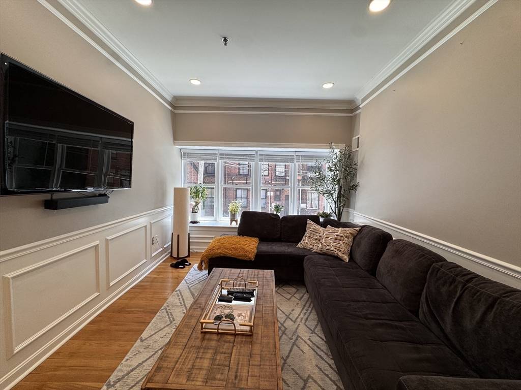 Boston, MA 02115,416 Marlborough #102