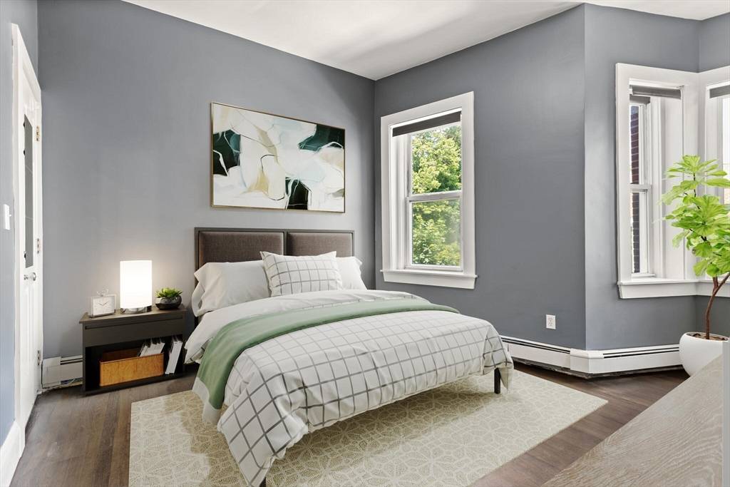 Boston, MA 02125,17 Savin Hill Avenue #3