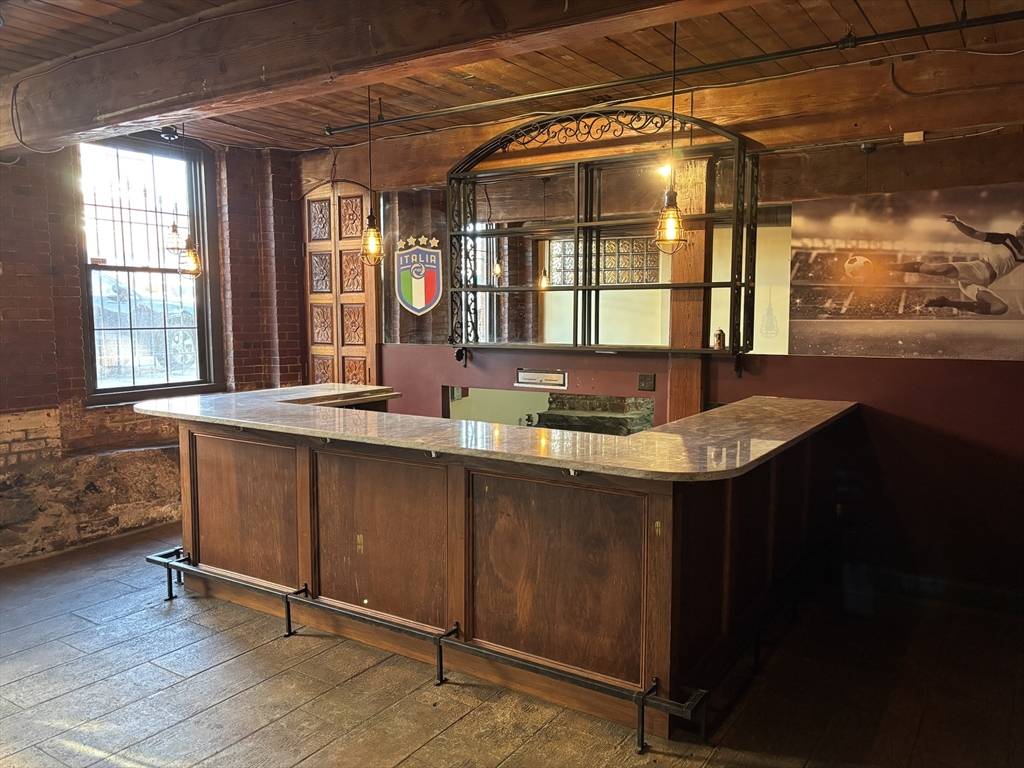 Worcester, MA 01604,65 Water St