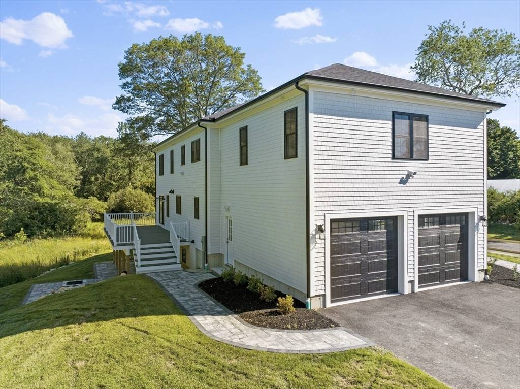 Dartmouth, MA 02747,320 Old Westport Rd.