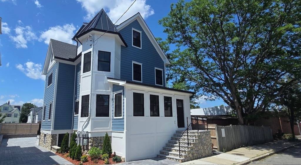 Somerville, MA 02145,11 Macarthur Street #A