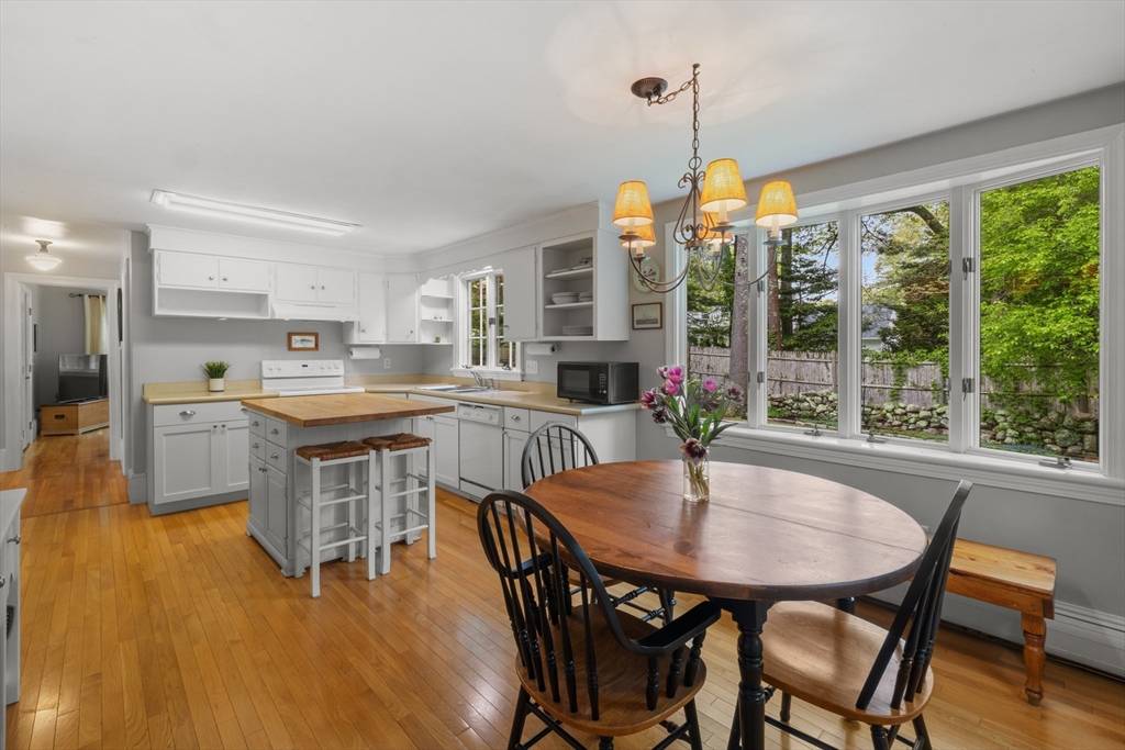 Mattapoisett, MA 02739,12 Wildwood Ter