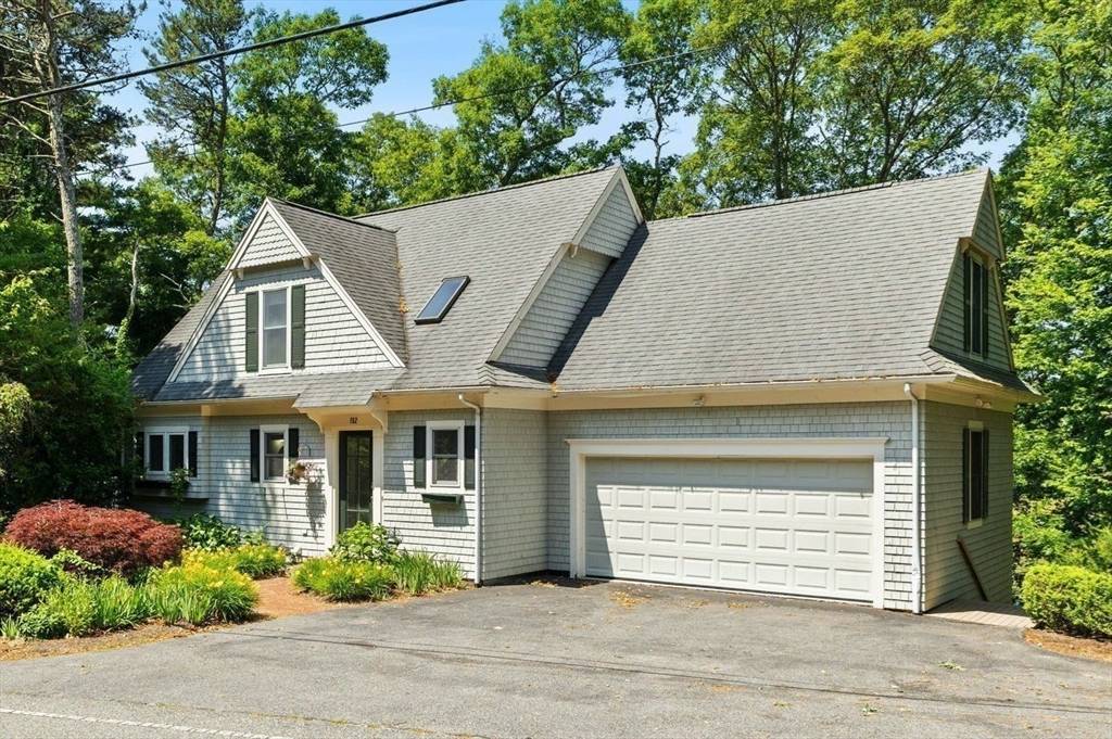 Mashpee, MA 02649,152 Algonquin