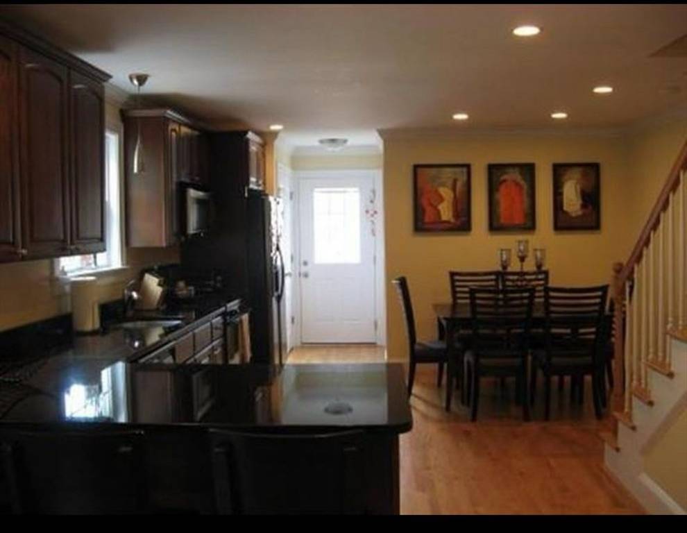 Waltham, MA 02453,142 Clark Street #1