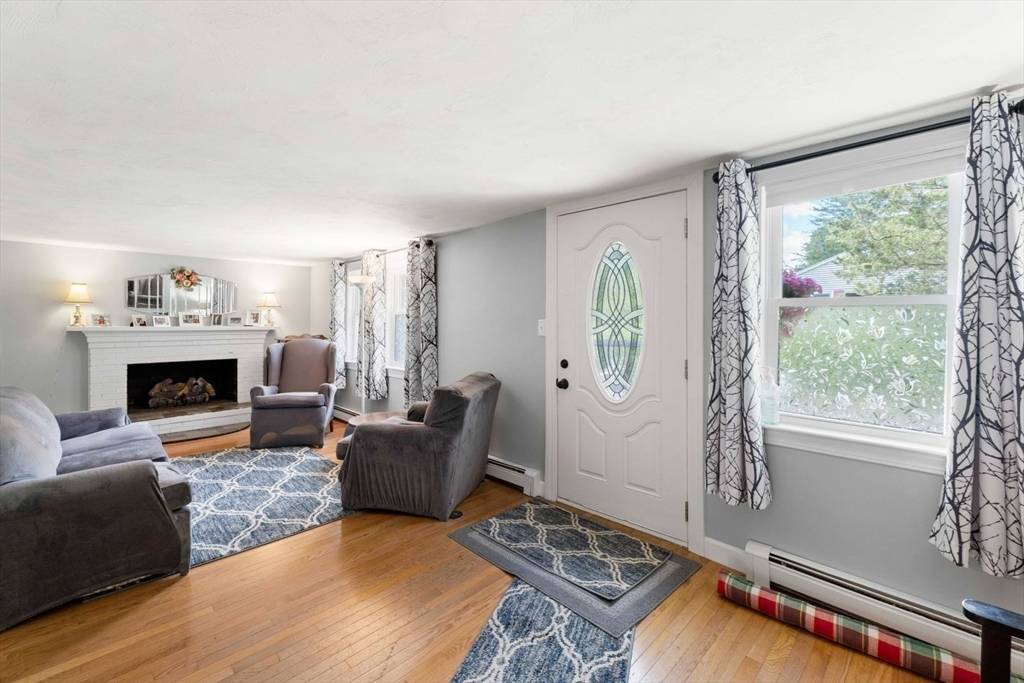 Pembroke, MA 02359,127 Mattakeesett St