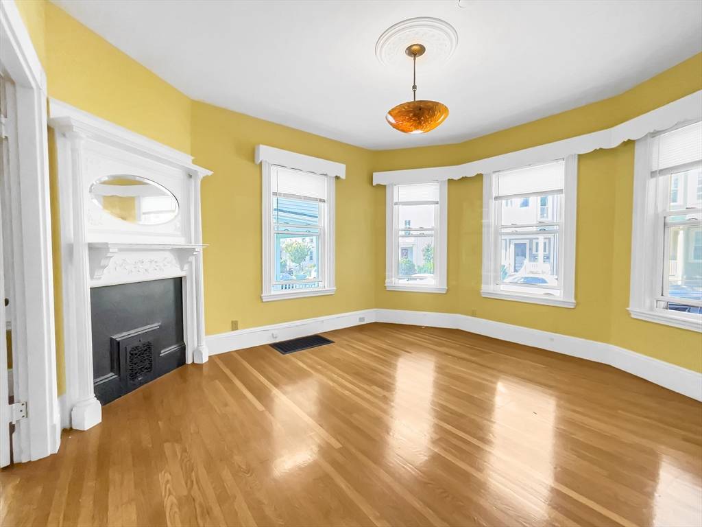 Boston, MA 02130,25 Tower Street #1