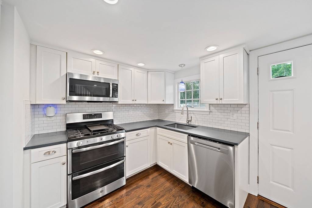 Kingston, MA 02364,24 Summer St. #A
