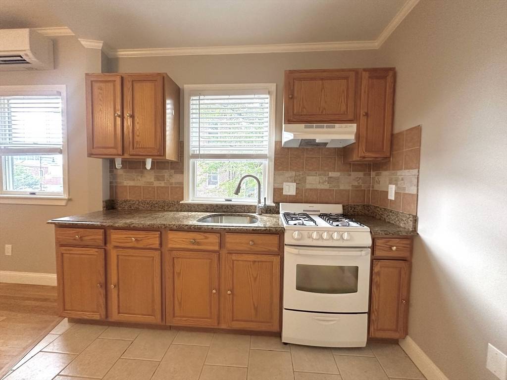 Cambridge, MA 02139,1146 Cambridge St #2