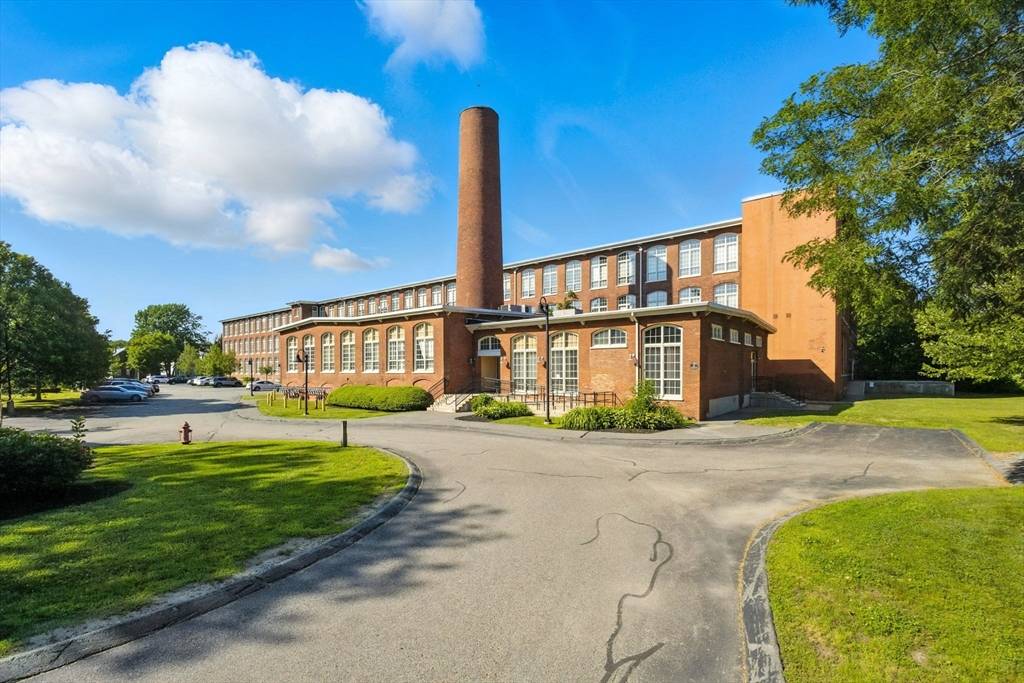 Taunton, MA 02780,120 Ingell St. #B