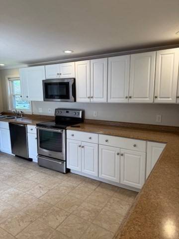 Ayer, MA 01432,44 Grove Street #1