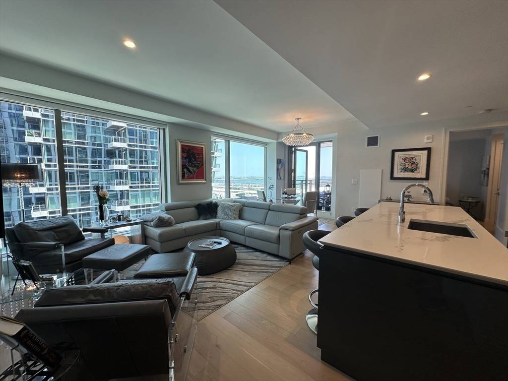 Boston, MA 02210,133 Seaport Blvd #1118