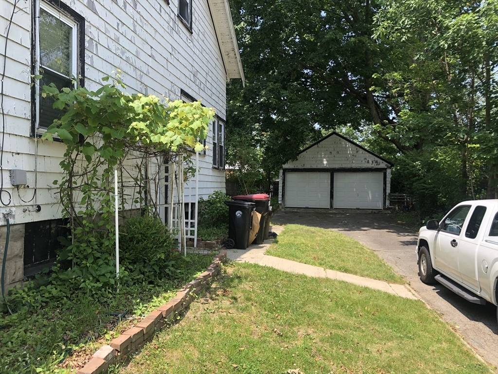 Brockton, MA 02301,63 Herrod Ave