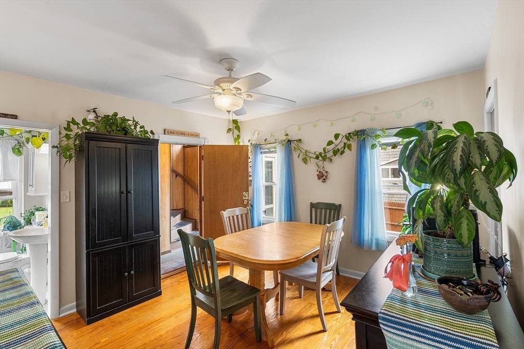 New Bedford, MA 02745,93 Belleville Rd