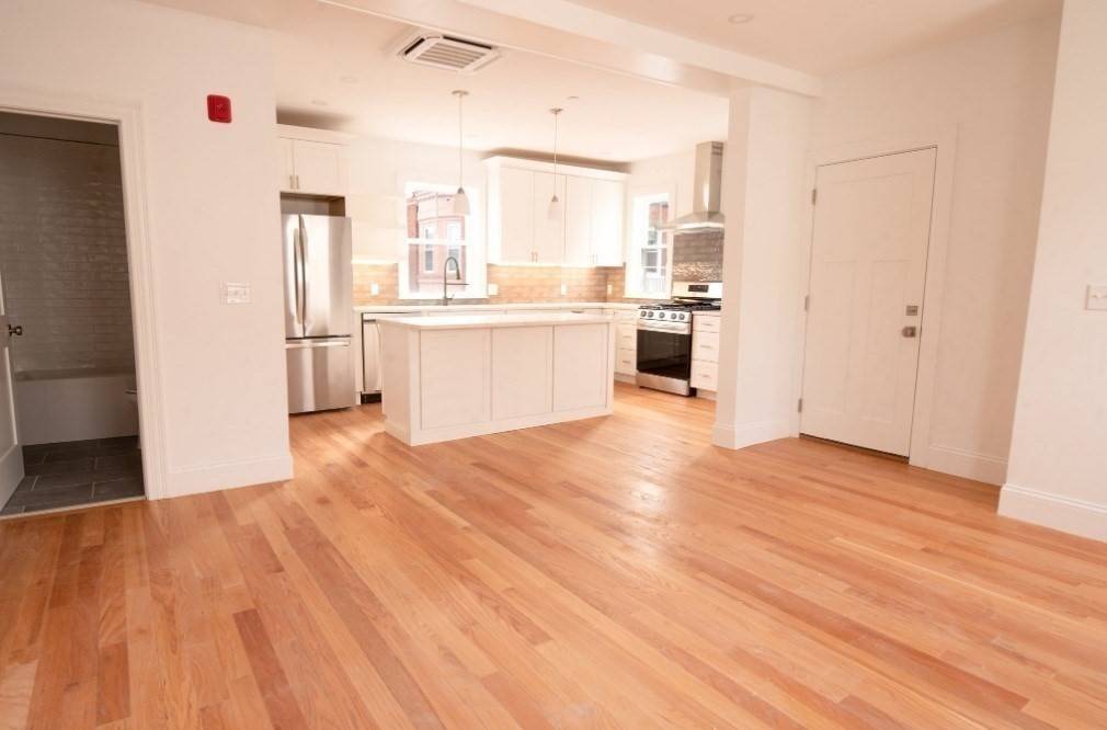 Boston, MA 02130,8 Brookside Ave #3
