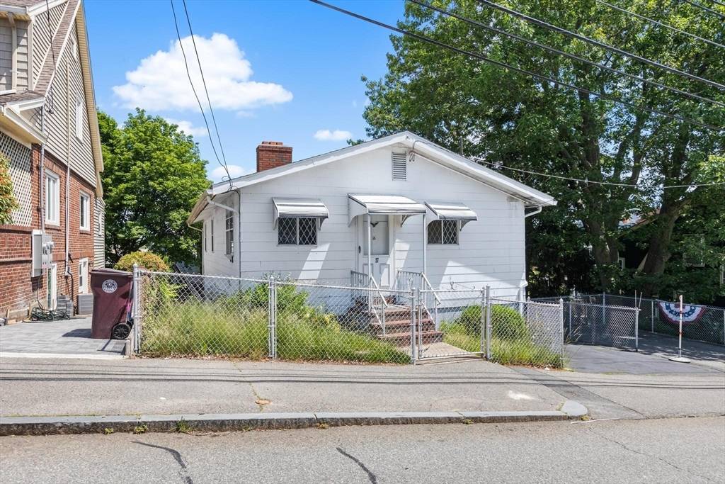 Revere, MA 02151,17 Reservoir Ave
