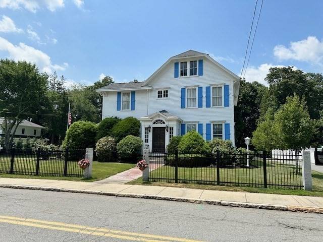 Uxbridge, MA 01569,46 Capron St