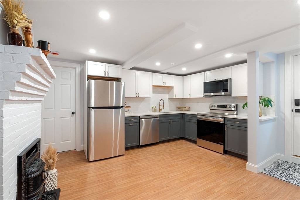 Boston, MA 02127,155 Dorchester St #1