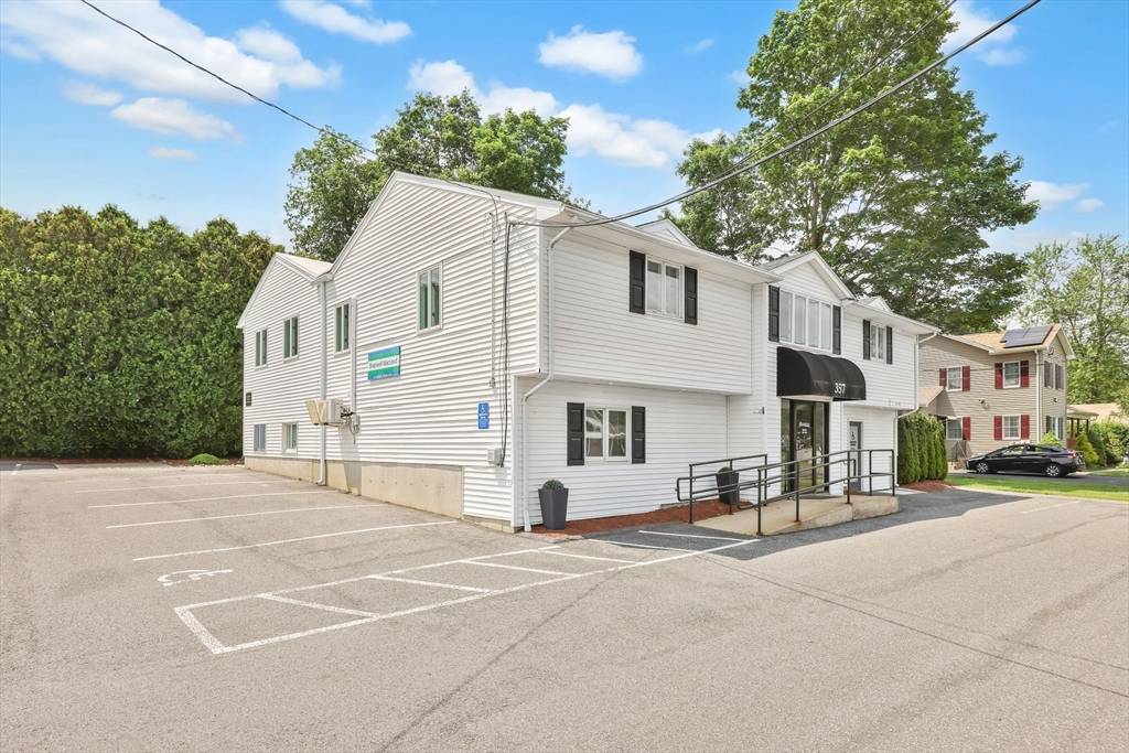 Agawam, MA 01030,357 N Westfield St