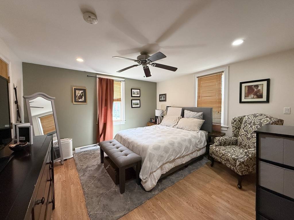 Cambridge, MA 02139,295 Allston St #1