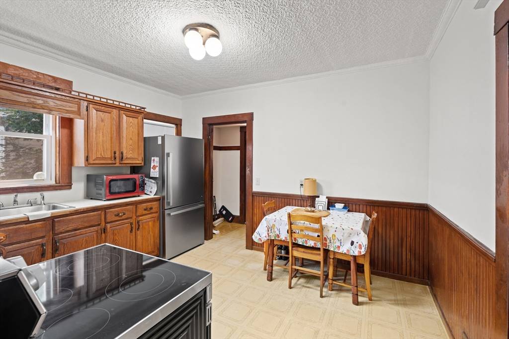Somerville, MA 02144,12 Leonard St