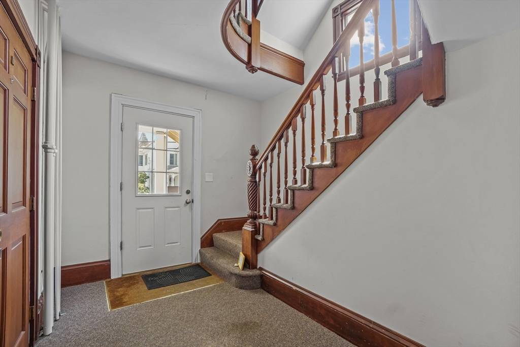 Mansfield, MA 02048,32 Cottage St