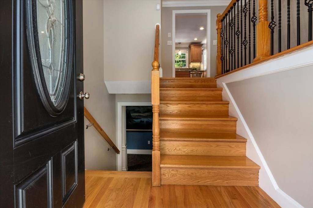 Stoughton, MA 02072,81 Powell St