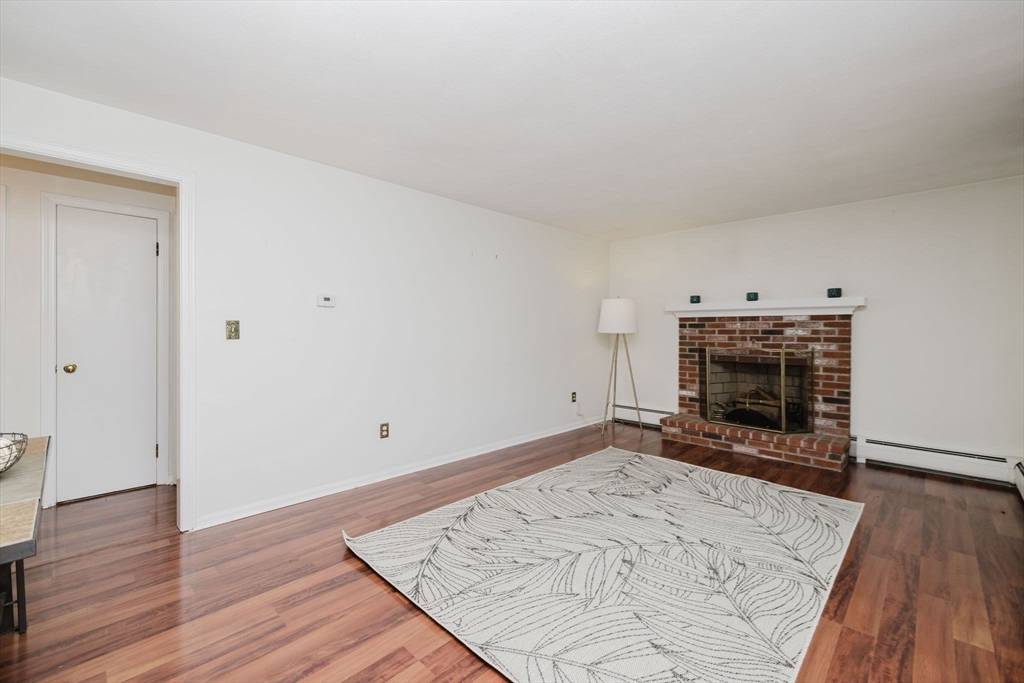 Attleboro, MA 02703,88 Sandalwood Dr