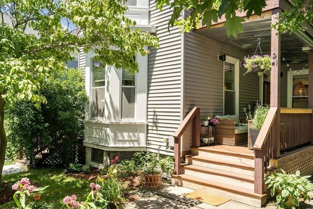 Boston, MA 02130,5 Mendell Way #1
